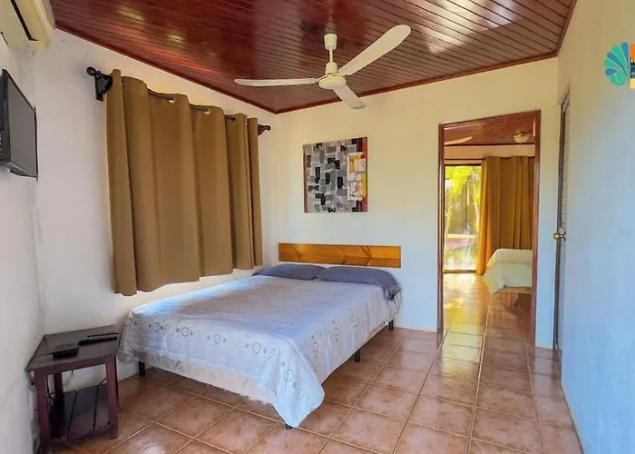 Vista Condor Hotel *